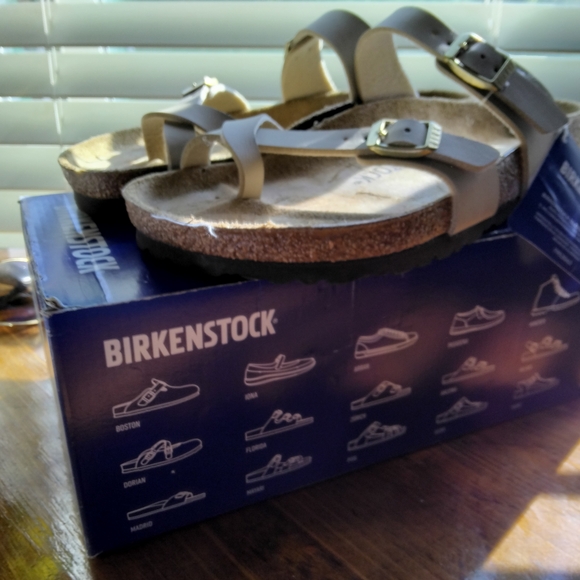 Birkenstock Men's Tan Sandals - Picture 1 of 5